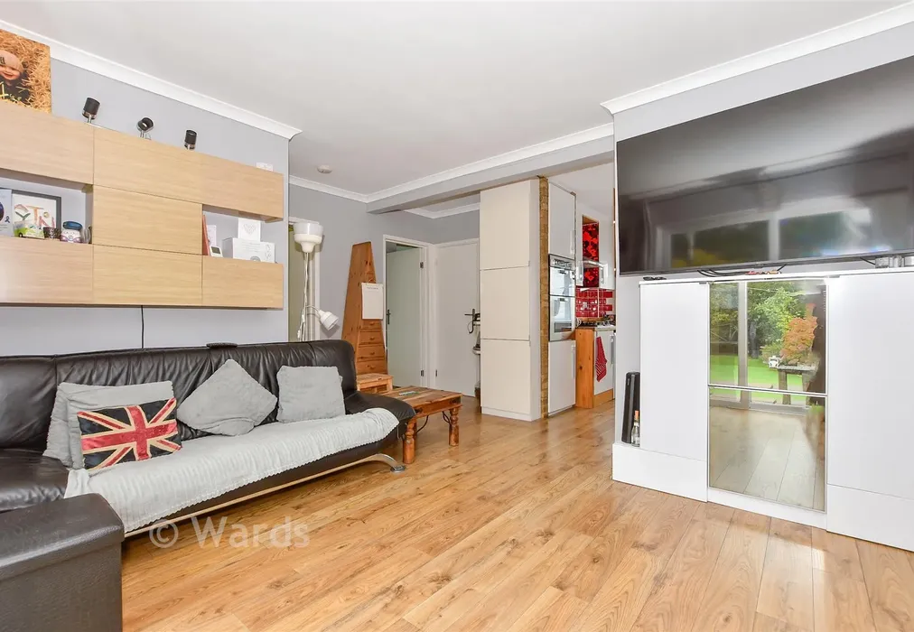 Lounge - Hever Wood Road, West Kingsdown, Sevenoaks, Kent - Wards of Kent