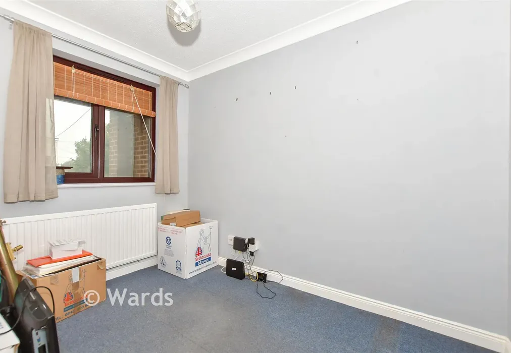 Study/ Bedroom 4 - Coast Drive, Greatstone, New Romney, Kent - Wards of Kent