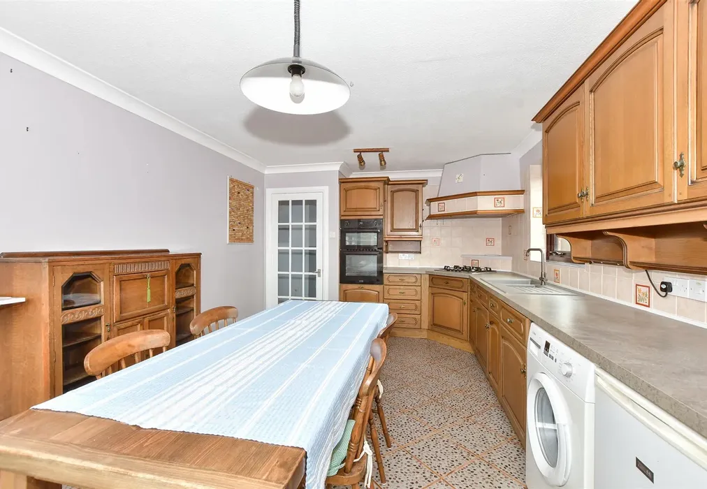 Kitchen/ Breakfast Room - Coast Drive, Greatstone, New Romney, Kent - Wards of Kent