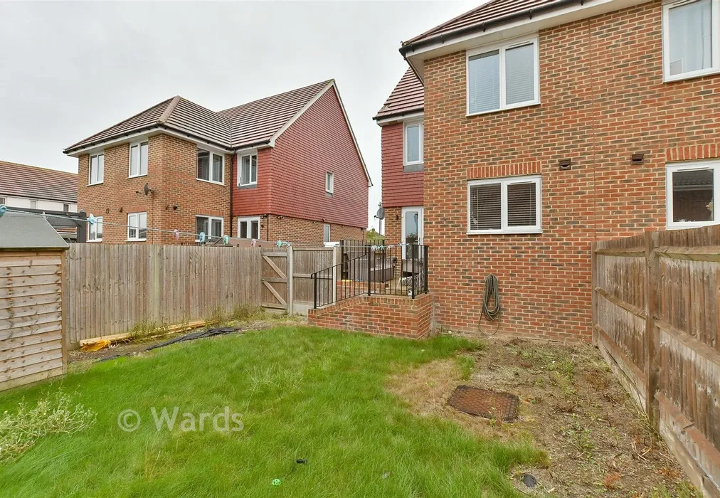 Rear Garden - Lucas Close, Queenborough, Sheerness, Kent - Wards of Kent