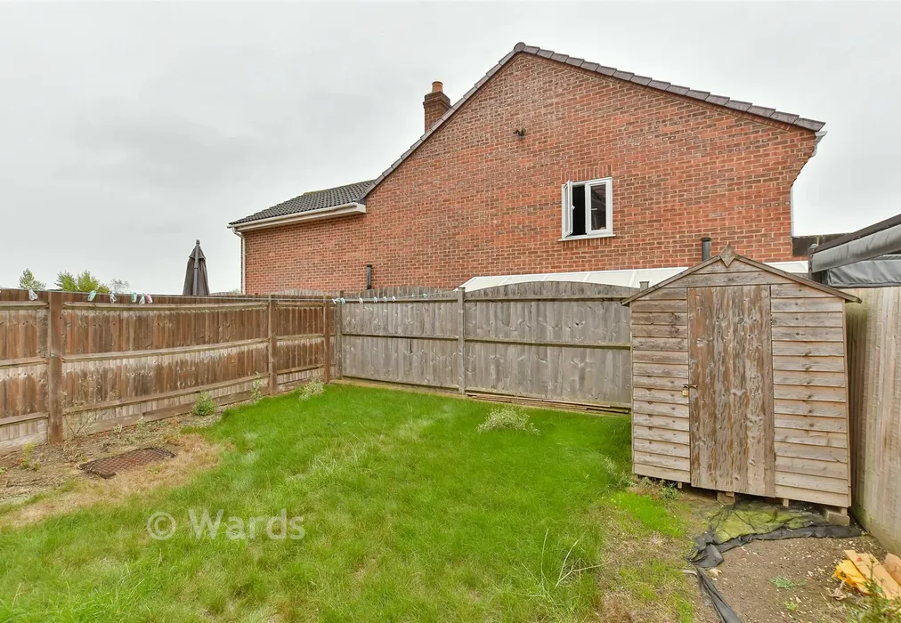 Rear Garden - Lucas Close, Queenborough, Sheerness, Kent - Wards of Kent