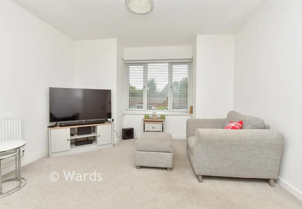 Lounge - Lucas Close, Queenborough, Sheerness, Kent - Wards of Kent