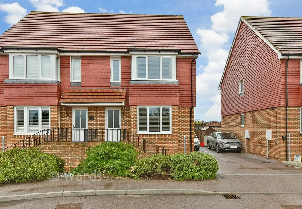 External (Web) - Lucas Close, Queenborough, Sheerness, Kent - Wards of Kent