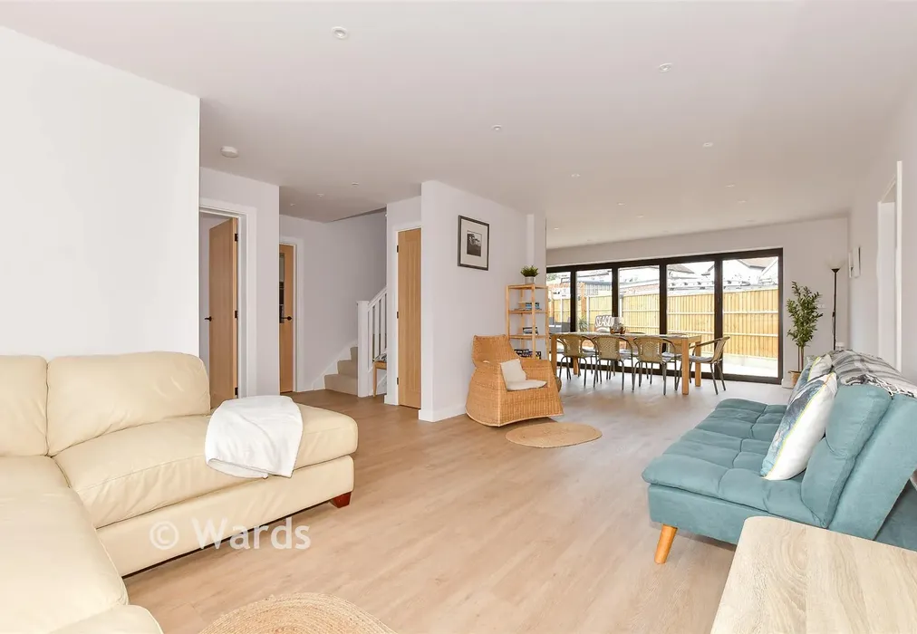 Lounge - St. Swithin's Road, Whitstable, Kent - Wards of Kent