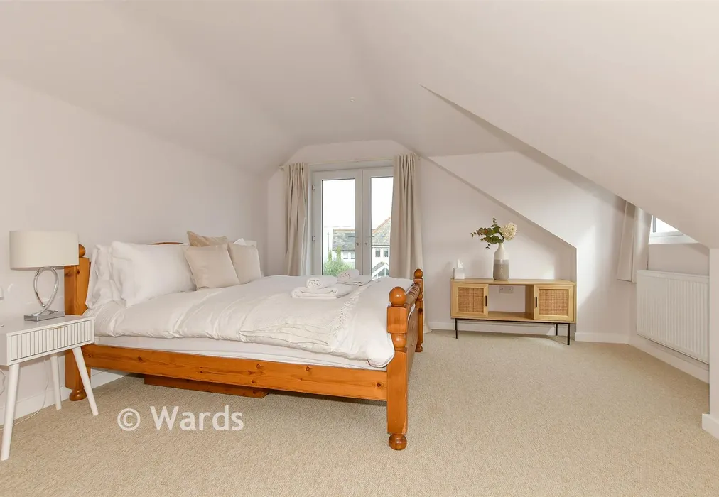 Bedroom 1 - St. Swithin's Road, Whitstable, Kent - Wards of Kent