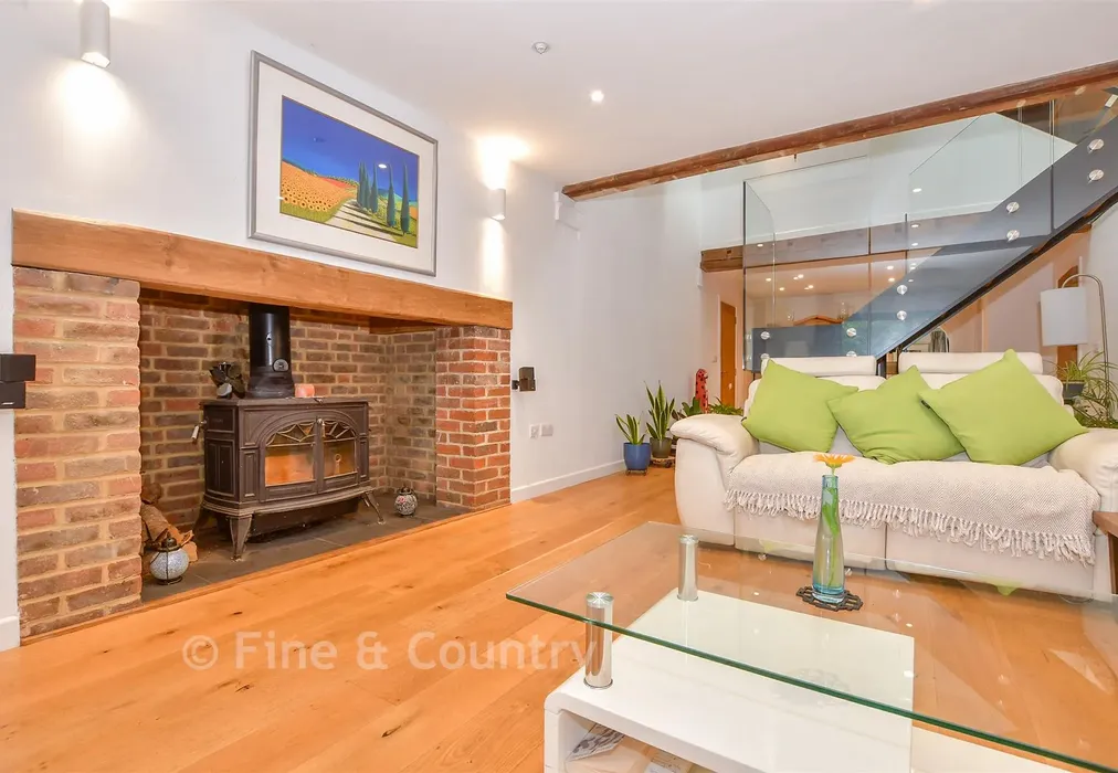 Living Room - The Slade, Lamberhurst, Kent - Wards of Kent