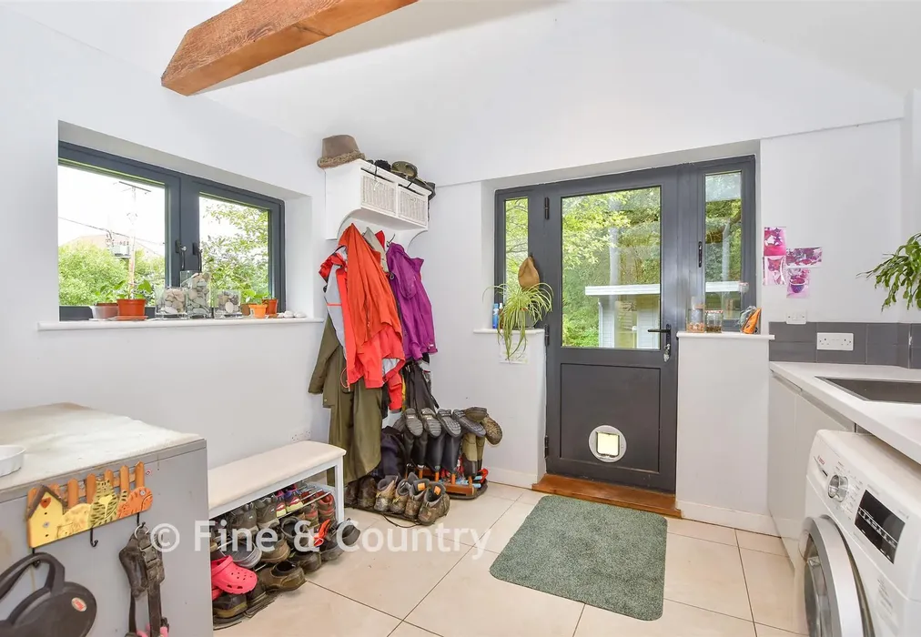 Utility Room - The Slade, Lamberhurst, Kent - Wards of Kent