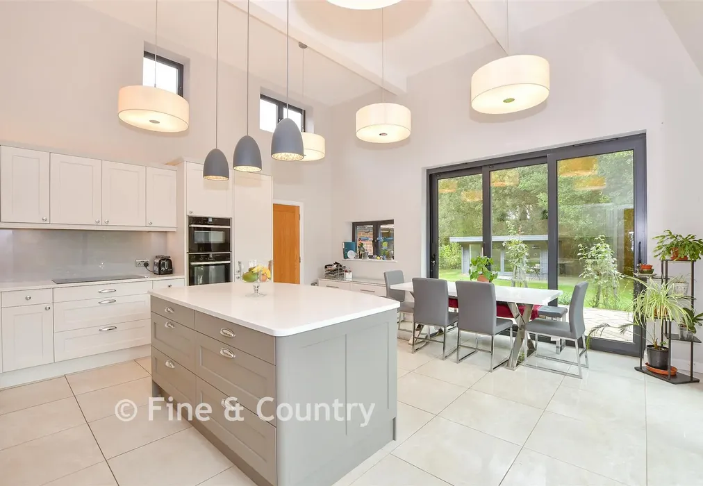 Kitchen/Diner - The Slade, Lamberhurst, Kent - Wards of Kent