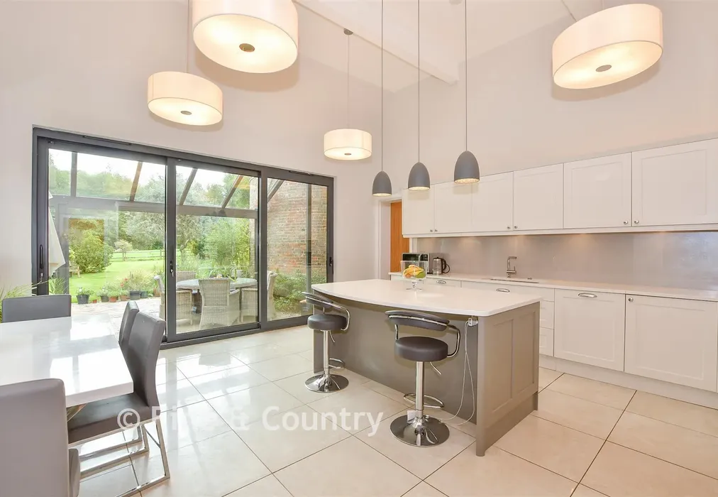 Kitchen/Diner - The Slade, Lamberhurst, Kent - Wards of Kent