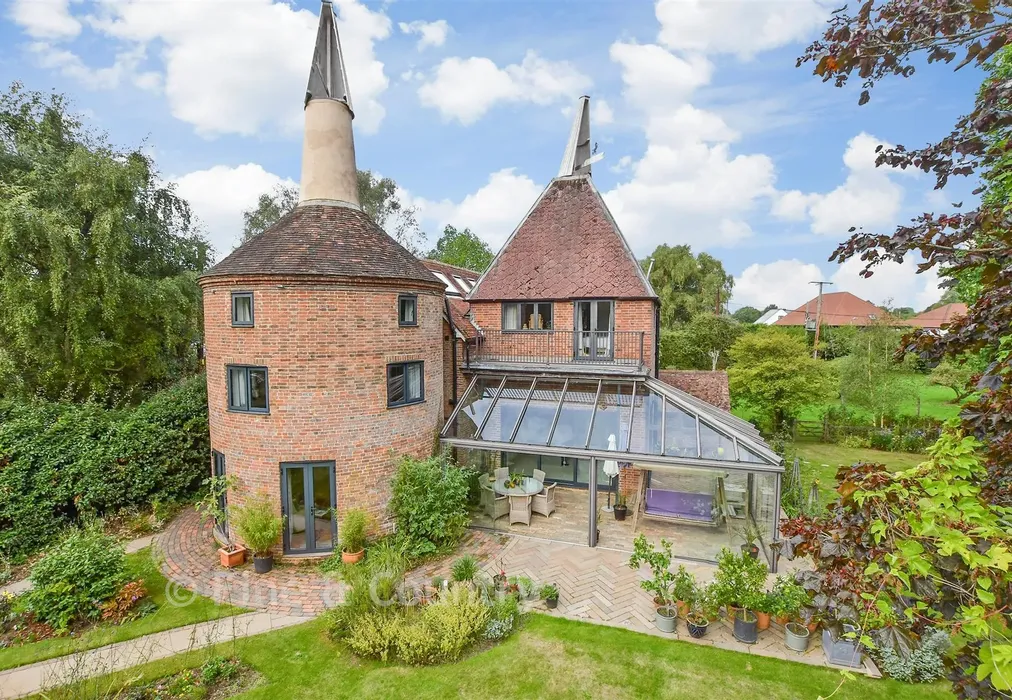 External (Web) - The Slade, Lamberhurst, Kent - Wards of Kent
