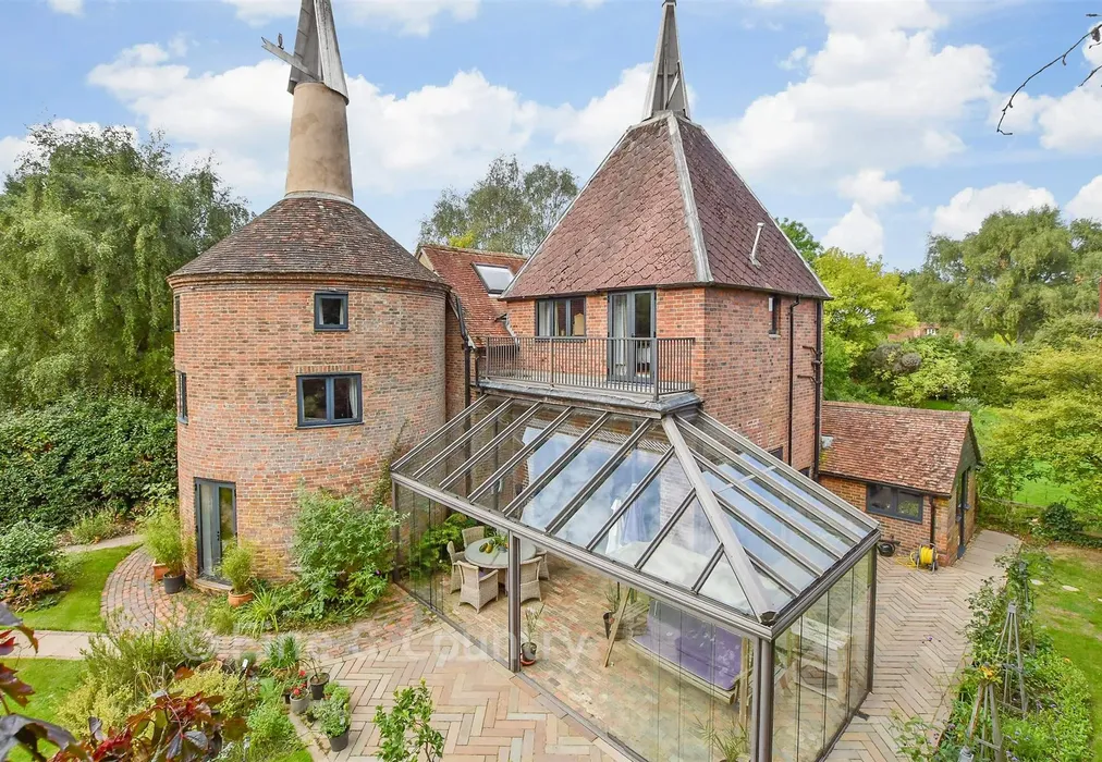 External (Web) - The Slade, Lamberhurst, Kent - Wards of Kent