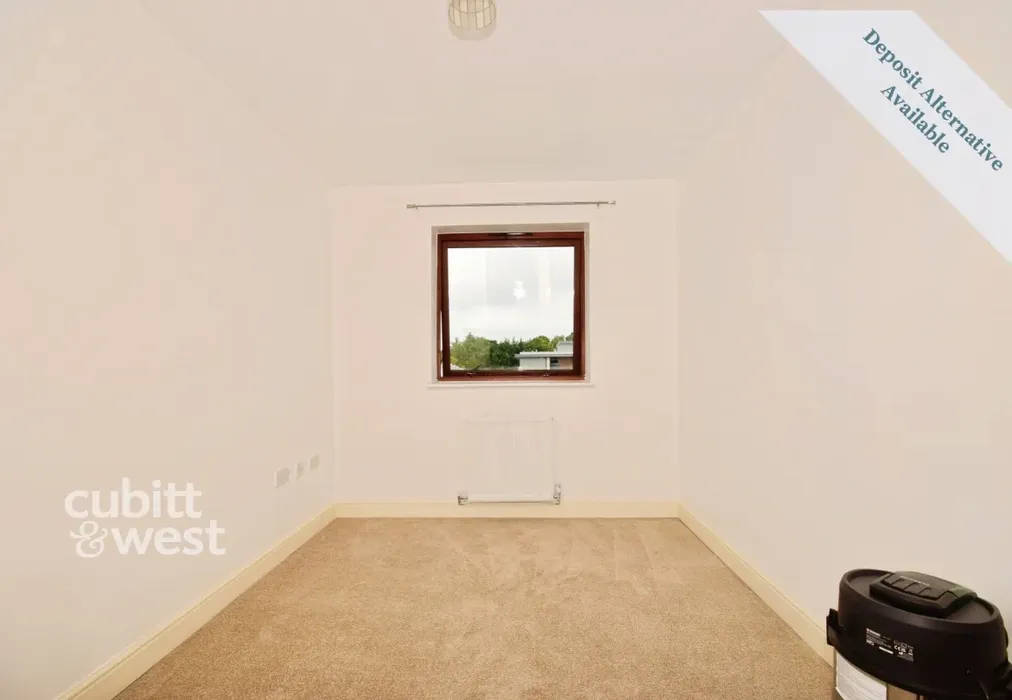 Bedroom 2 - Commonwealth Drive, Three Bridges, RH10 - Wards of Kent