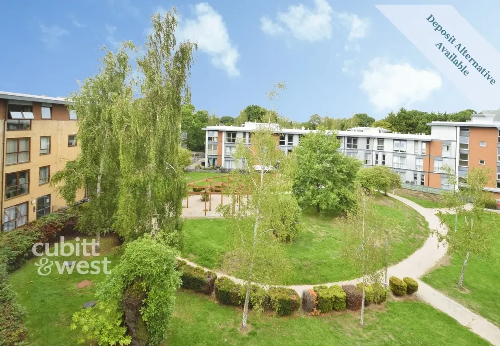 Gardens - Commonwealth Drive, Three Bridges, RH10 - Wards of Kent