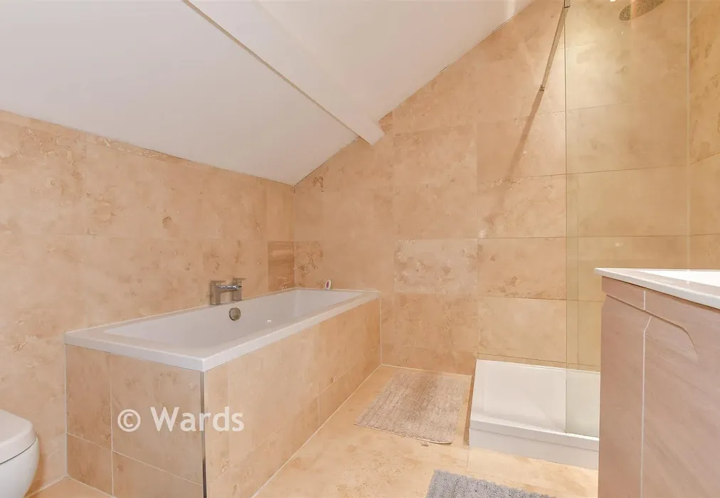 En-Suite Bathroom - High Street, Hythe, Kent - Wards of Kent
