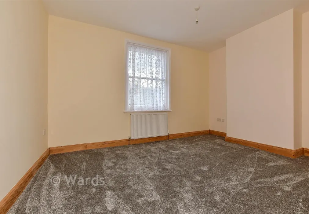 Bedroom 1 - Island Wall, Whitstable, Kent - Wards of Kent