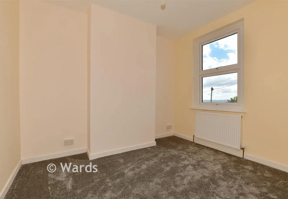 Bedroom 2 - Island Wall, Whitstable, Kent - Wards of Kent