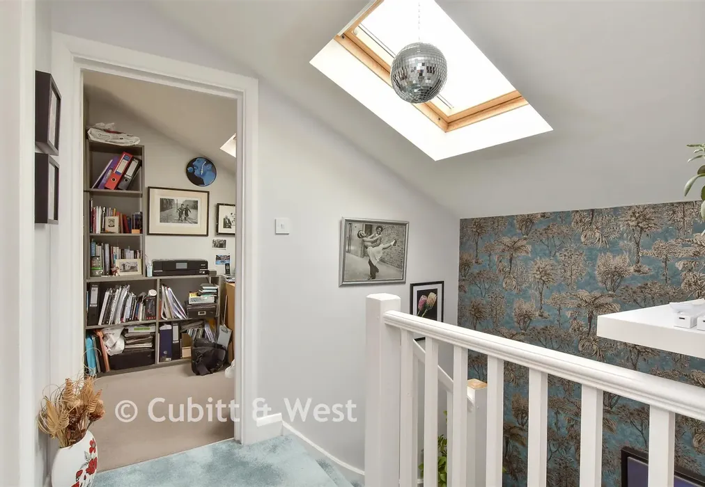 Landing - Briarcroft Road, Brighton, East Sussex - Wards of Kent