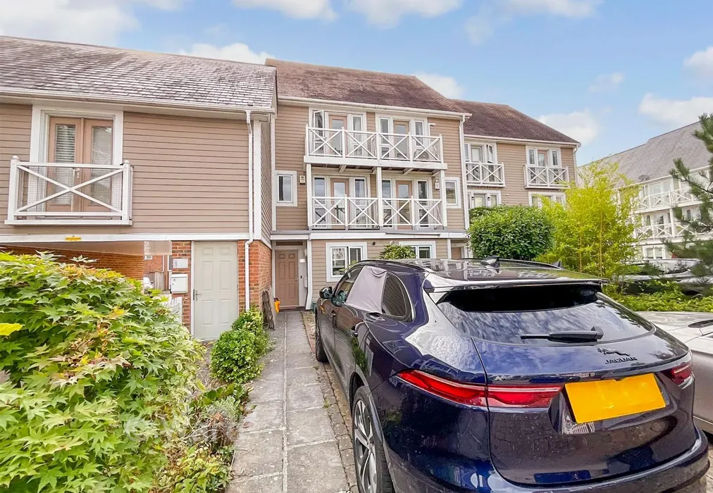 Front - Alisander Close, Snodland, Kent - Wards of Kent
