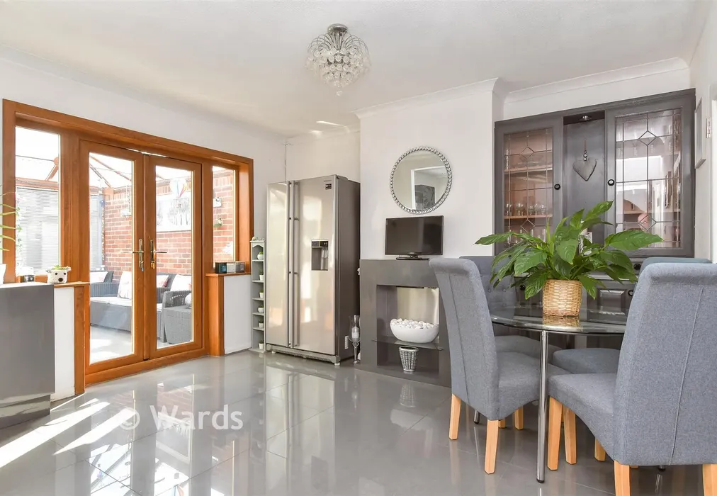 Dining Area - Clarendon Gardens, Dartford, Kent - Wards of Kent