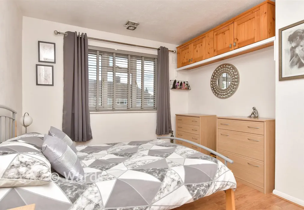 Bedroom 2 - Clarendon Gardens, Dartford, Kent - Wards of Kent