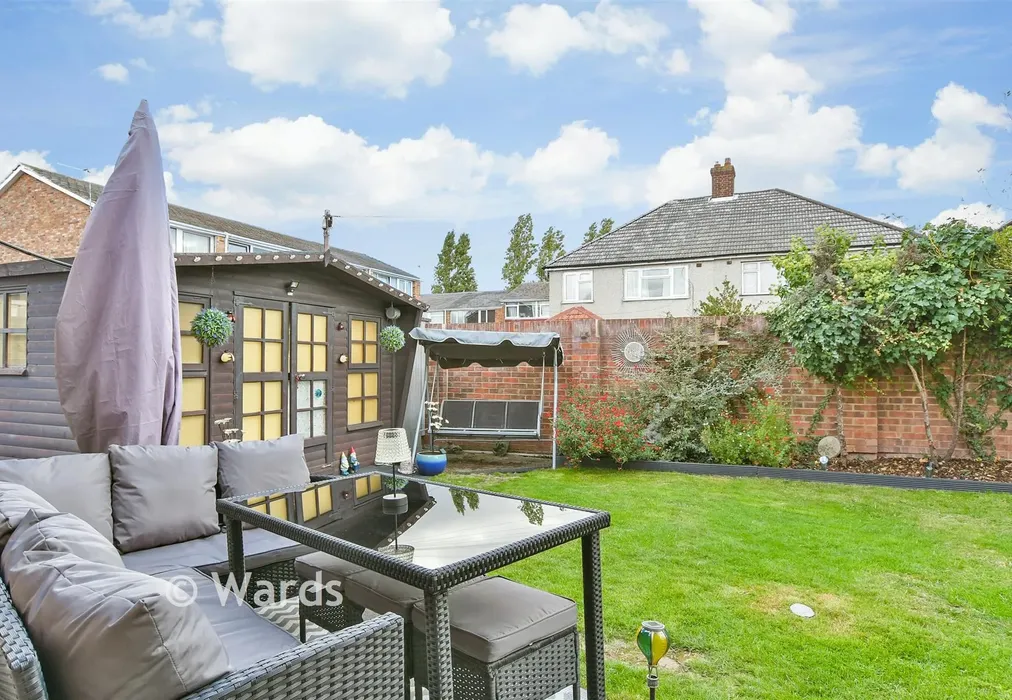 Rear Garden - Clarendon Gardens, Dartford, Kent - Wards of Kent