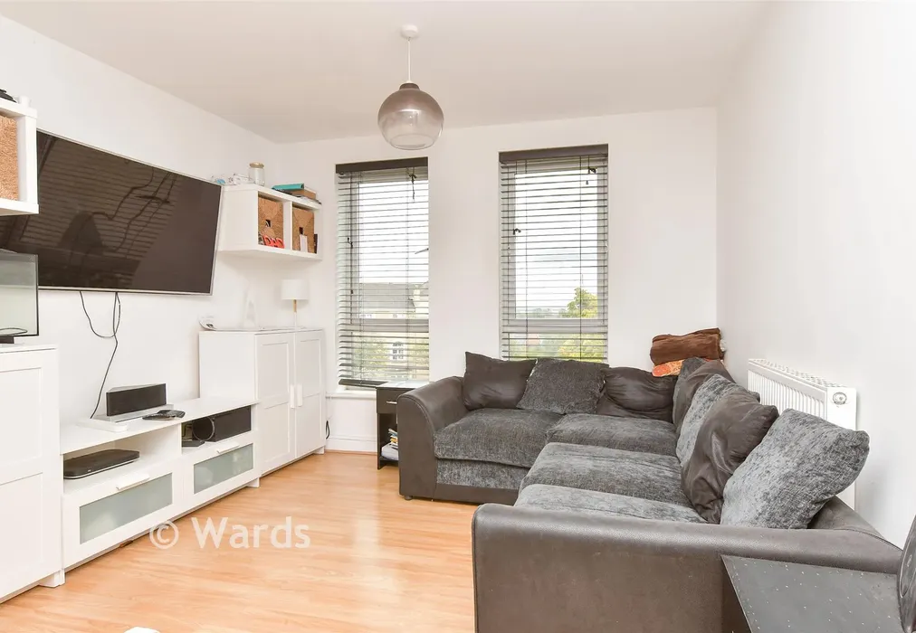 Kitchen/ Living Room - Moorhen Walk, Greenhithe, Kent - Wards of Kent