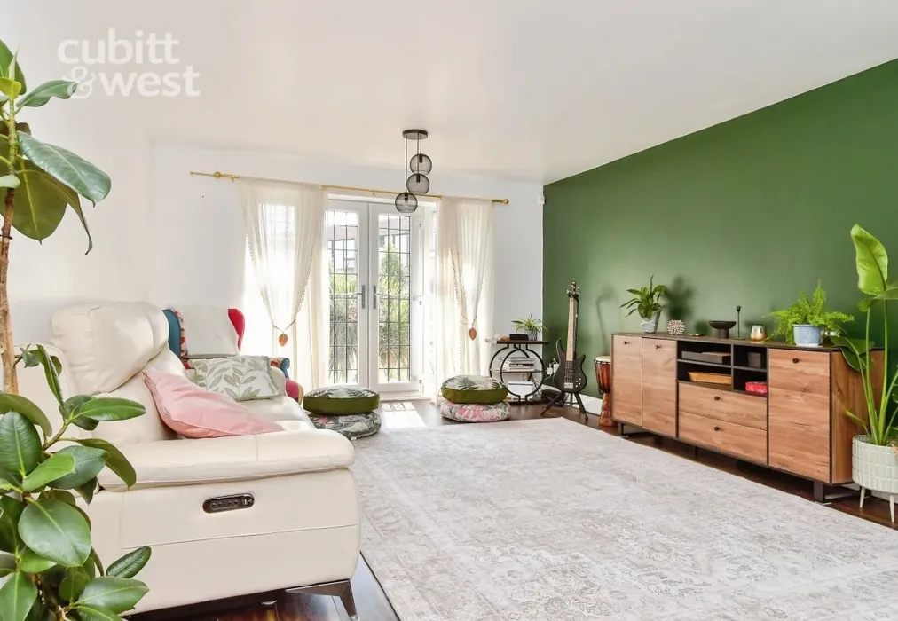 Lounge - DEPOSIT ALTERNATIVE AVAILABLE, Mill Lane, BN8 - Wards of Kent