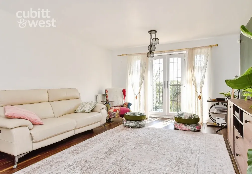 Lounge - DEPOSIT ALTERNATIVE AVAILABLE, Mill Lane, BN8 - Wards of Kent