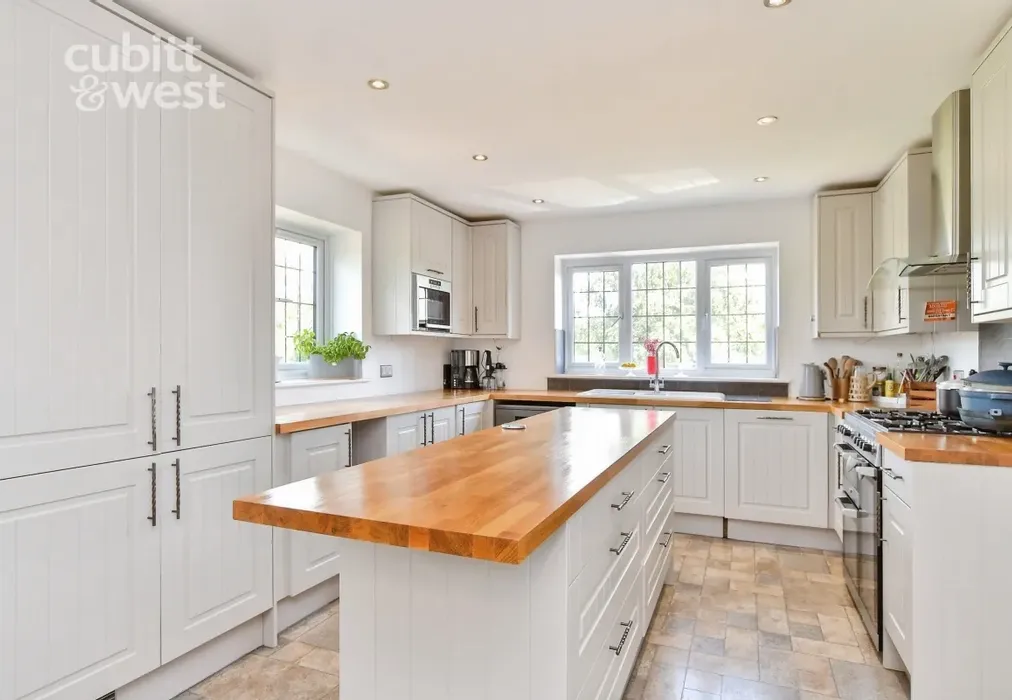 Kitchen/Diner - DEPOSIT ALTERNATIVE AVAILABLE, Mill Lane, BN8 - Wards of Kent