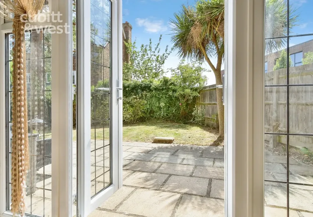 Garden - DEPOSIT ALTERNATIVE AVAILABLE, Mill Lane, BN8 - Wards of Kent