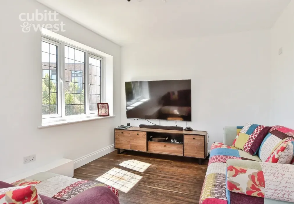 Reception Room - DEPOSIT ALTERNATIVE AVAILABLE, Mill Lane, BN8 - Wards of Kent
