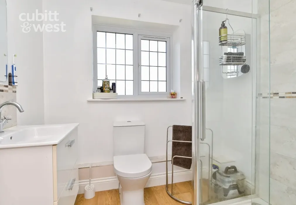 En-Suite - DEPOSIT ALTERNATIVE AVAILABLE, Mill Lane, BN8 - Wards of Kent
