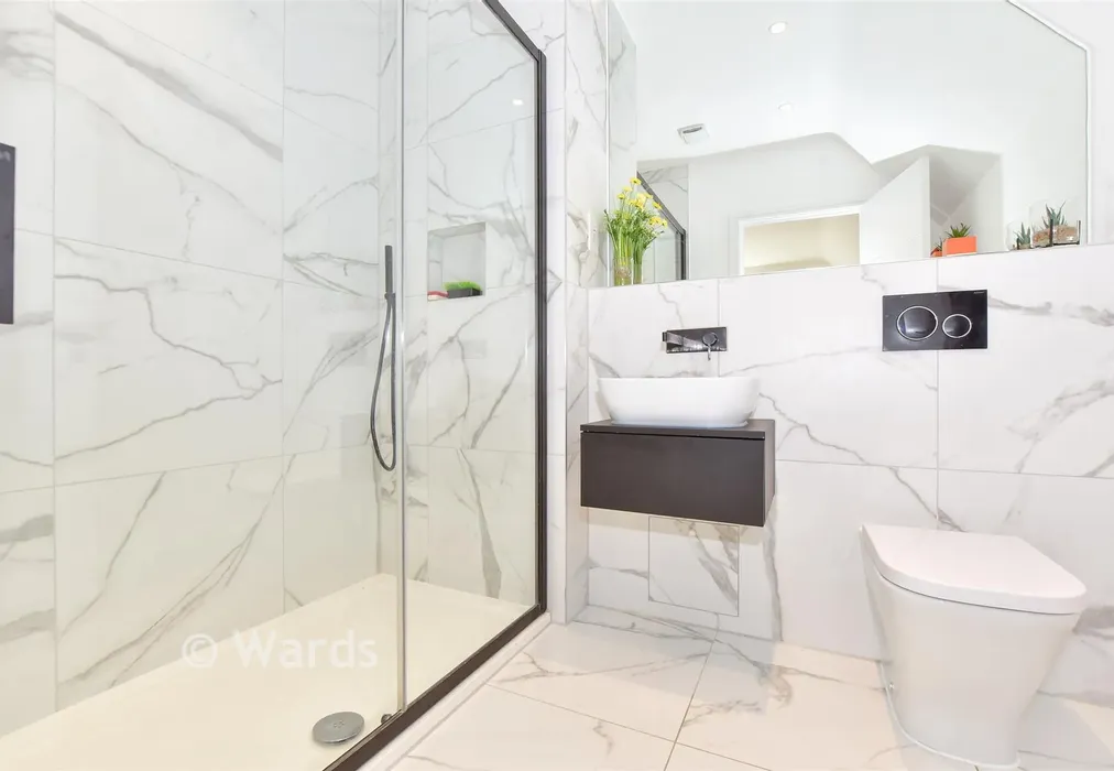 En-Suite Shower Room - St. Mary's Rise, Lydden, Dover, Kent - Wards of Kent
