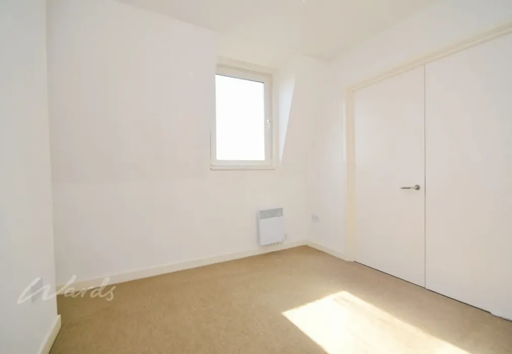 Bedroom 2 - 22-24 Clifton Gardens Folkestone CT20 - Wards of Kent