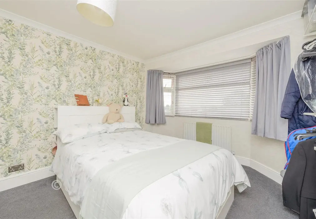 Bedroom 2 - Dashmonden Close, Wainscott, Rochester, Kent - Wards of Kent