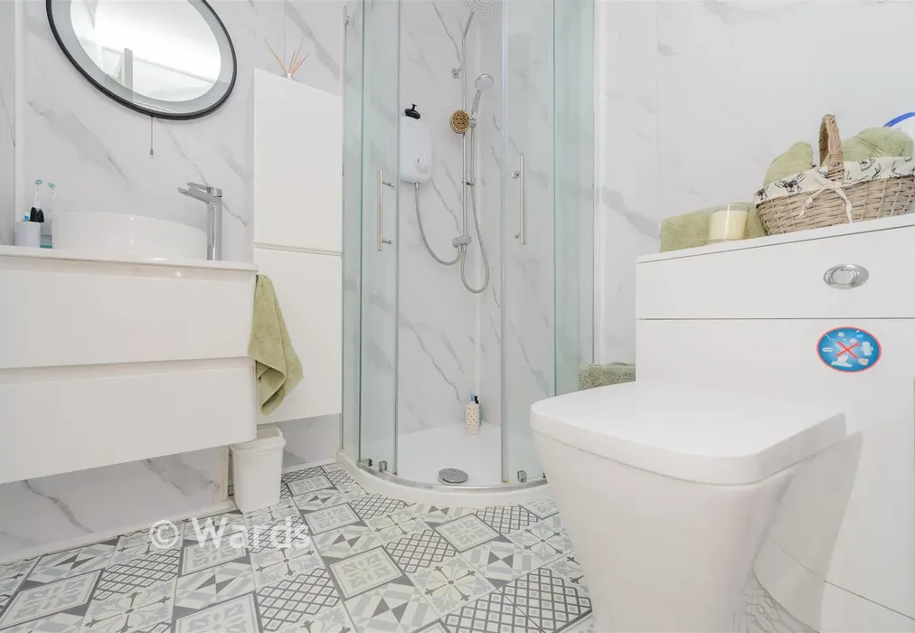 En-Suite Shower Room - Dashmonden Close, Wainscott, Rochester, Kent - Wards of Kent