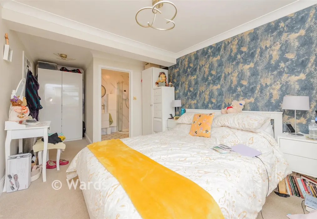 Bedroom 1 - Dashmonden Close, Wainscott, Rochester, Kent - Wards of Kent