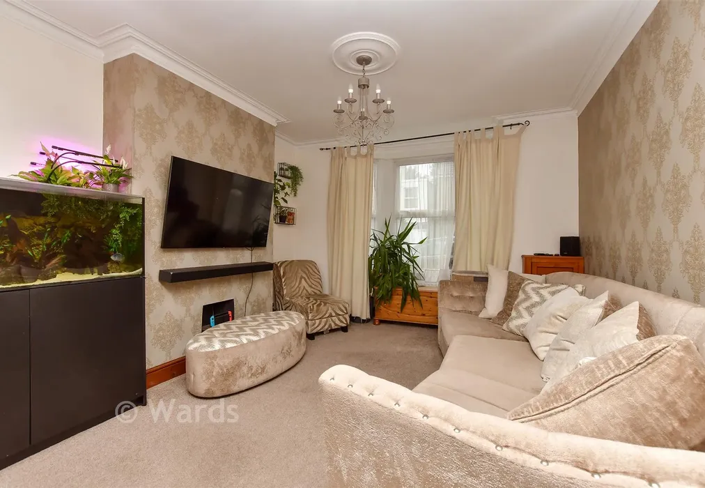 Lounge - Park Road, Sittingbourne, Kent - Wards of Kent