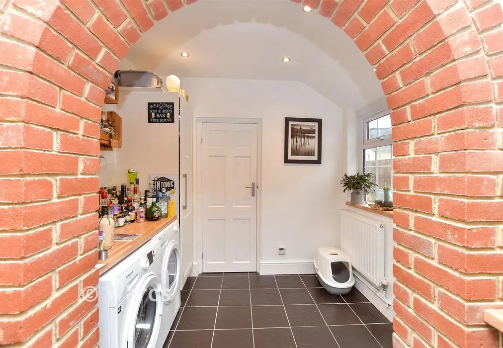 Internal Feature - Park Road, Sittingbourne, Kent - Wards of Kent