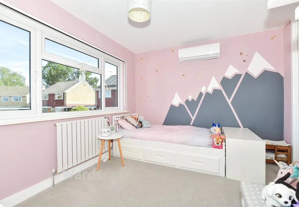 Bedroom 2 - Sevington Park, Maidstone, Kent - Wards of Kent