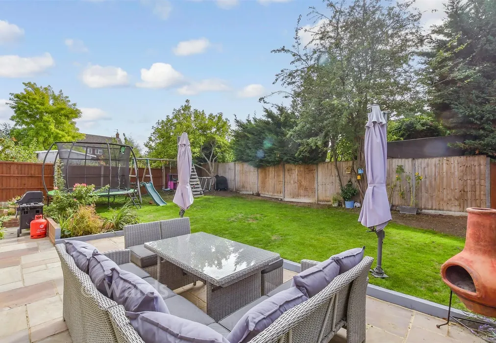 Rear Garden - Sevington Park, Maidstone, Kent - Wards of Kent