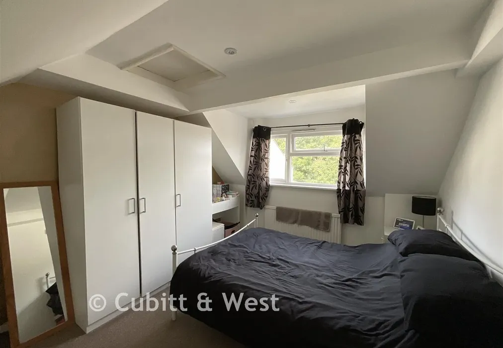 Bedroom - Lancaster Street, Lewes, East Sussex - Wards of Kent