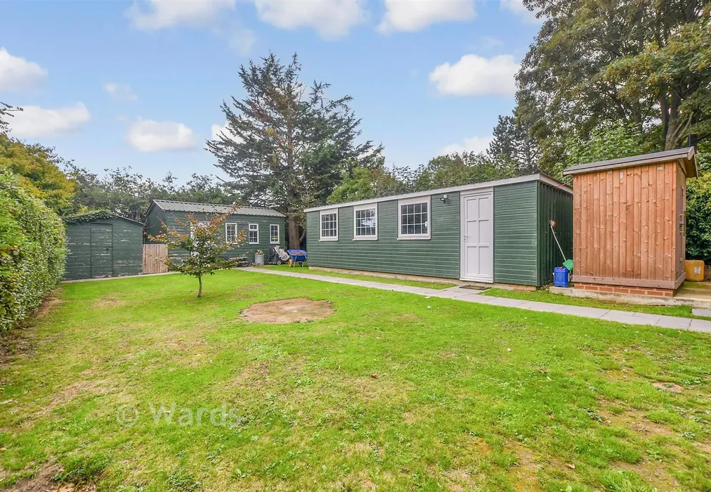 Rear Garden - Ashford Road, Faversham, Kent - Wards of Kent