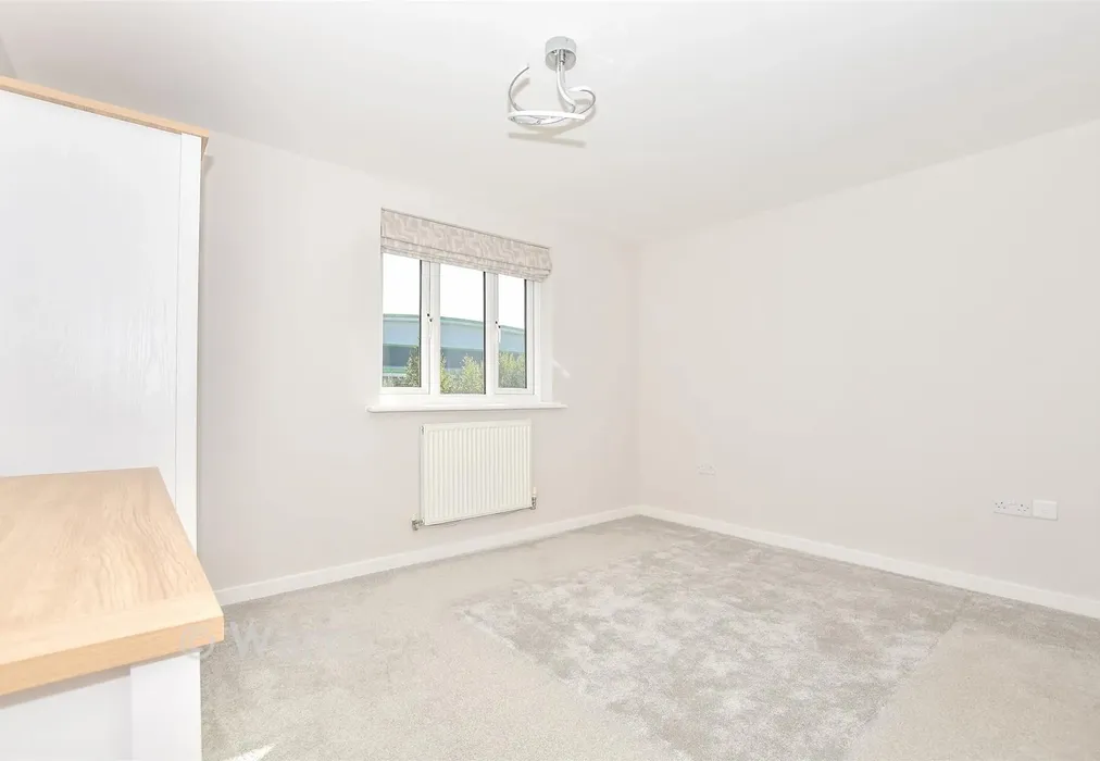 Bedroom 1 - Sherwood Avenue, Aylesford, Kent - Wards of Kent