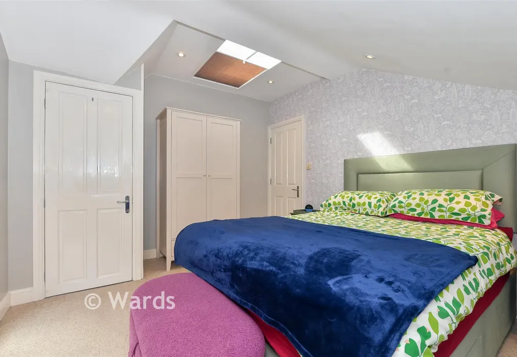 Bedroom 1 - Ashford Road, Tenterden, Kent - Wards of Kent