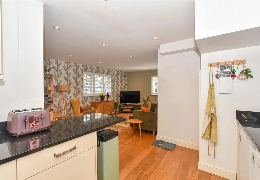 Kitchen - Ashford Road, Tenterden, Kent - Wards of Kent