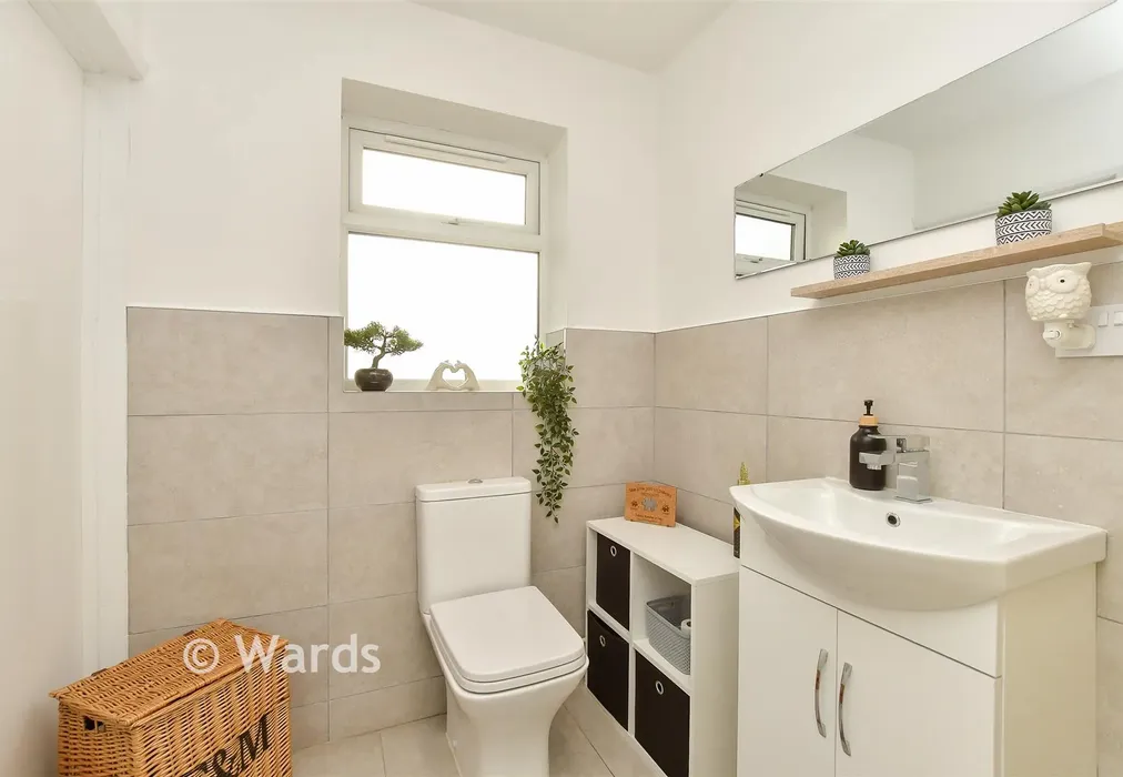 Cloakroom - Warren Wood Road, Rochester, Kent - Wards of Kent