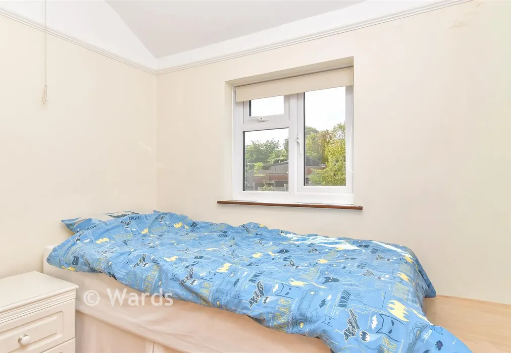 Bedroom 3 - Barnaby Terrace, Rochester, Kent - Wards of Kent