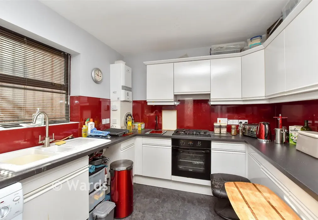 Kitchen - Esplanade, Rochester, Kent - Wards of Kent