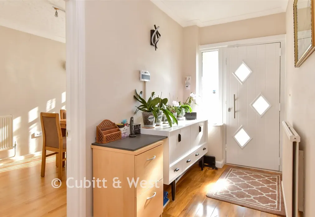 Entrance Hall - Malines Avenue, Peacehaven, East Sussex - Wards of Kent